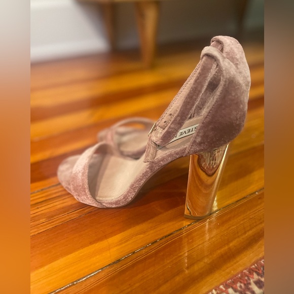 Steve Madden Carrison heel. Size 7. - Picture 2 of 5